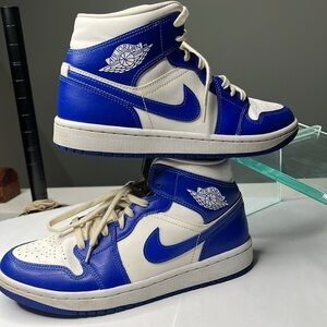 Nike Air Jordan Sz 7.5 Men’s 1 Mid
'Kentucky' Royal Blue White BQ6472-104